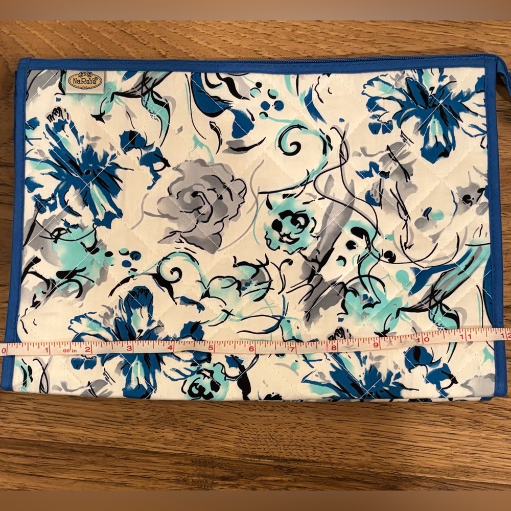 NaRaYa set of three toiletry bags - Picture 5 of 12